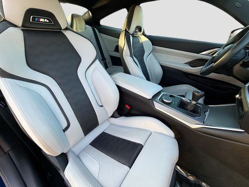 Used 2022 BMW M4 Coupe w/ Executive Package image 14