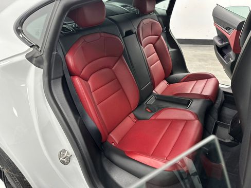 Used 2020 Porsche Taycan 4S image 37