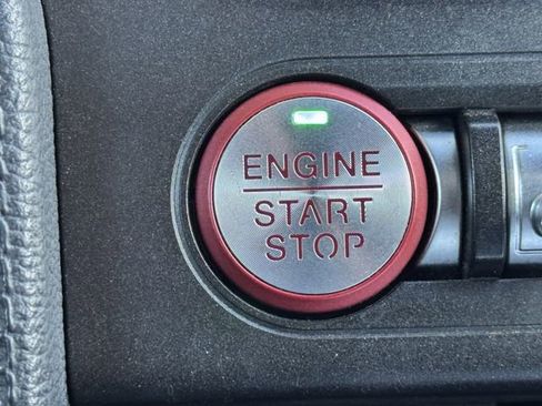 Used 2022 Ford Mustang Premium image 18