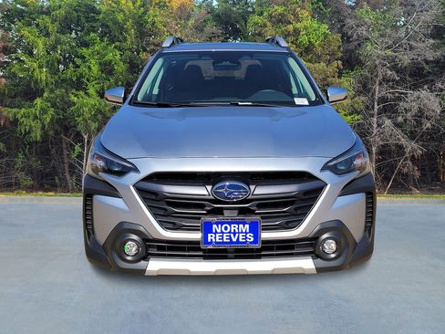 Used 2025 Subaru Outback Touring XT image 2