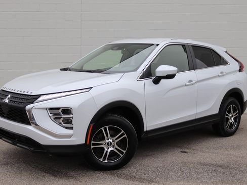 Used 2023 Mitsubishi Eclipse Cross ES image 34