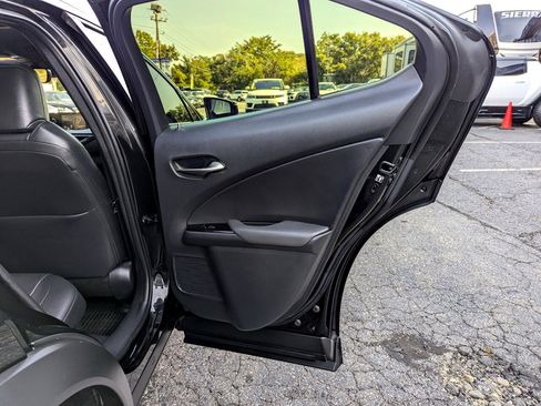 Used 2020 Lexus UX 250h w/ Premium Package image 31