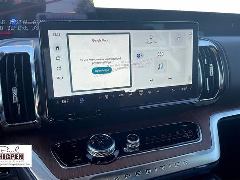 New 2025 Ford Expedition King Ranch image 7