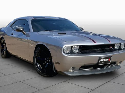 Used 2014 Dodge Challenger R/T w/ Blacktop Package RWD image 3