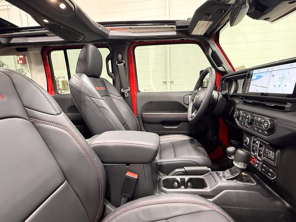 Used 2026 Jeep Wrangler Unlimited Rubicon AWD/4WD image 35