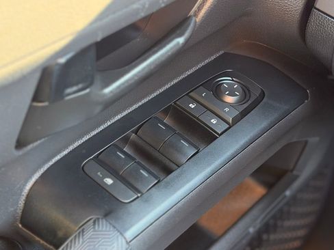 Certified 2025 Toyota Tacoma SR5 image 20