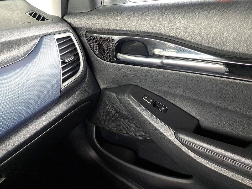 Used 2023 Kia Seltos S FWD image 35