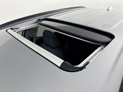 Used 2025 Toyota RAV4 XLE w/ Convenience Package image 34