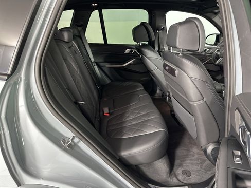 Used 2026 BMW X5 M60i w/ Climate Comfort Package image 31