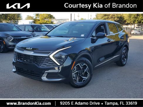 Certified 2025 Kia Sportage LX image 1