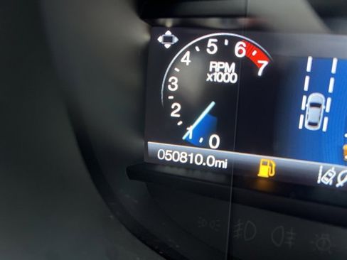 Used 2022 Ford Edge ST-Line image 30