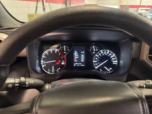 Used 2026 Toyota Tundra SR5 w/ SR5 Convenience Package AWD/4WD image 10