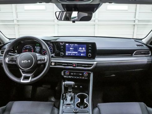 Used 2023 Kia K5 LXS FWD image 15