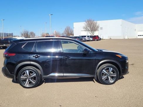 Certified 2021 Nissan Rogue Platinum image 5