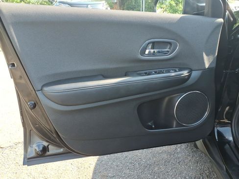 Used 2021 Honda HR-V EX image 25