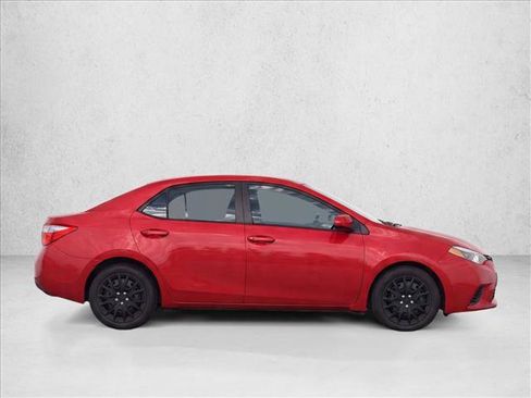 Used 2016 Toyota Corolla LE FWD image 8