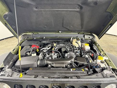 Used 2023 Jeep Wrangler Willys image 31