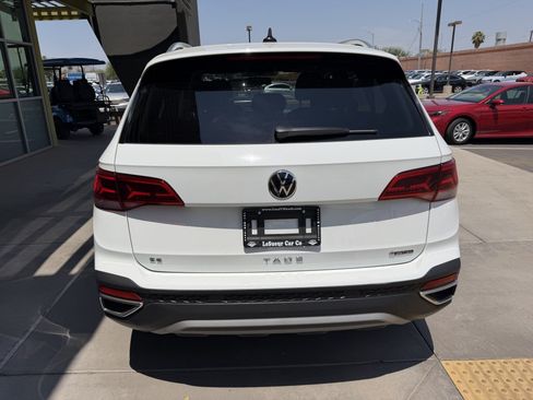 Used 2022 Volkswagen Taos SE AWD/4WD image 13
