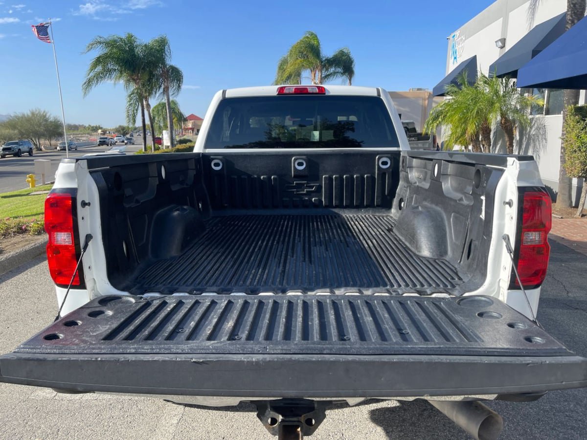 Used 2019 Chevrolet Silverado 2500 LT AWD/4WD image 10