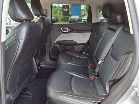 Used 2022 Jeep Compass Latitude image 8