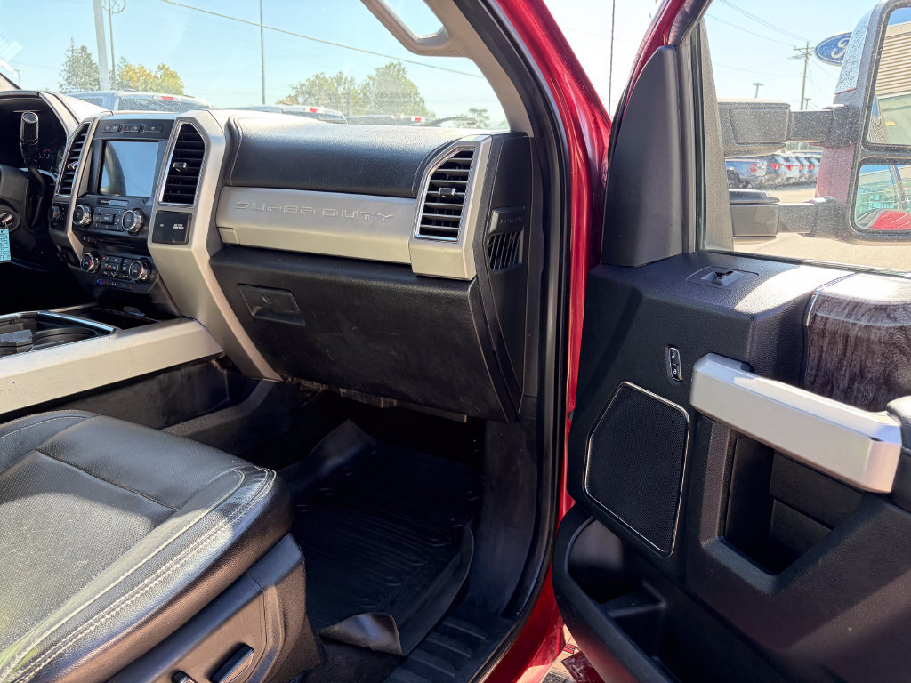 Certified 2018 Ford F350 Lariat w/ Chrome Package AWD/4WD image 17