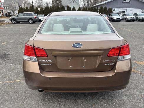 Used 2012 Subaru Legacy 2.5i Premium w/ All-Weather Pkg image 4