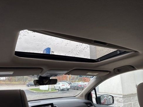 Used 2023 Honda Odyssey EX-L image 16