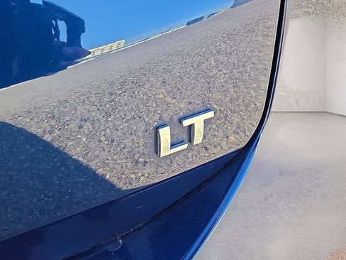 Used 2022 Chevrolet Equinox LT FWD image 13