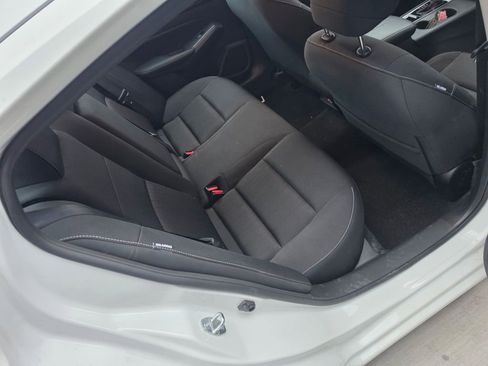 Used 2025 Nissan Altima 2.5 SV image 14