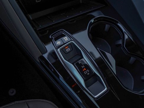 New 2025 Audi Q5 Premium image 13