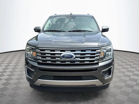 Used 2018 Ford Expedition Max Limited RWD image 2
