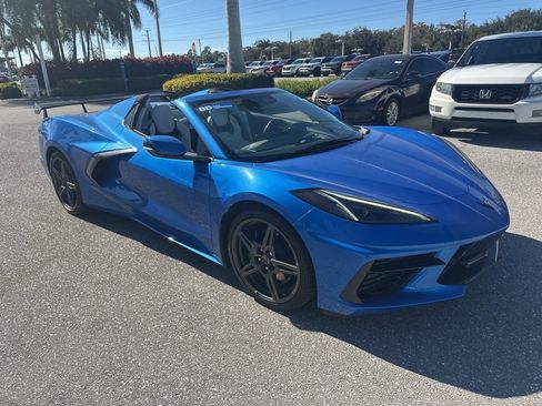 Used 2025 Chevrolet Corvette Stingray image 9