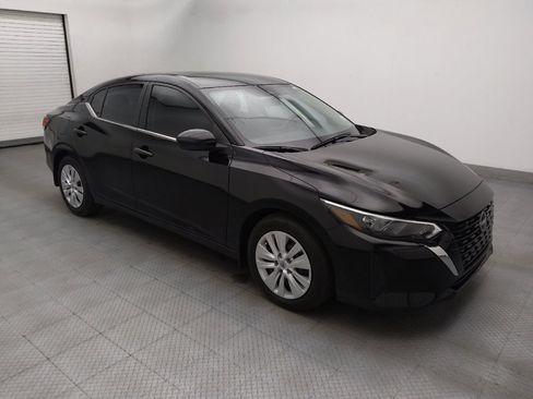 Used 2025 Nissan Sentra S FWD image 11
