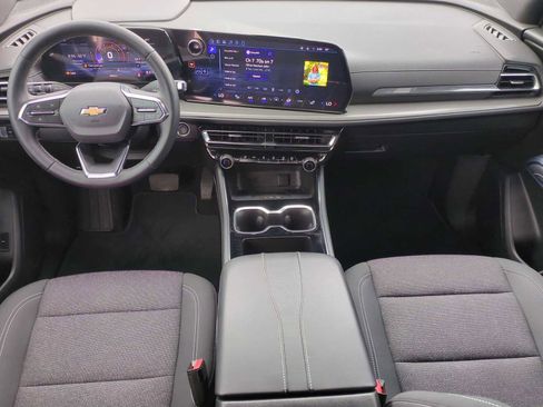 Used 2026 Chevrolet Traverse LT w/ Driver Confidence Package image 19