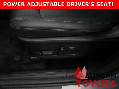 Used 2025 Kia Sorento S w/ Panoramic Sunroof Package image 13