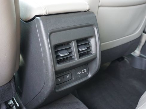 Used 2022 Cadillac XT4 Luxury w/ Cold Weather Package FWD image 43