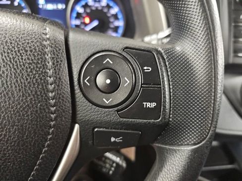 Used 2018 Toyota RAV4 LE w/ All Weather Liner Package AWD/4WD image 19
