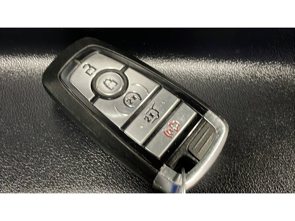 Used 2021 Ford Explorer XLT w/ Equipment Group 202A AWD/4WD image 20