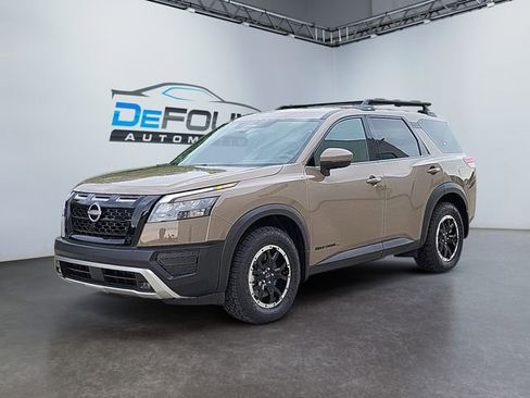 Used 2024 Nissan Pathfinder Rock Creek image 7