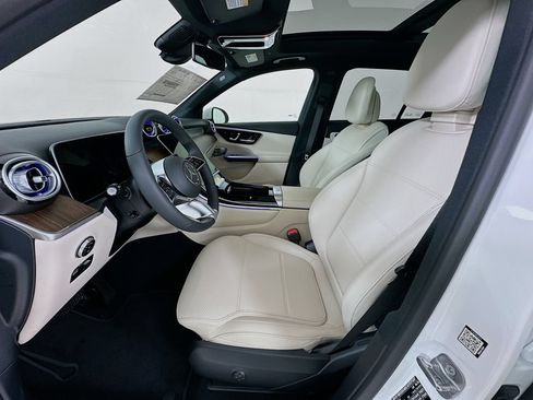 New 2026 Mercedes-Benz GLC 300 4MATIC image 23