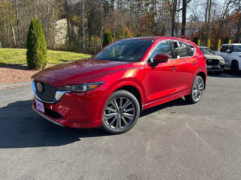 New 2025 MAZDA CX-5 Signature image 1