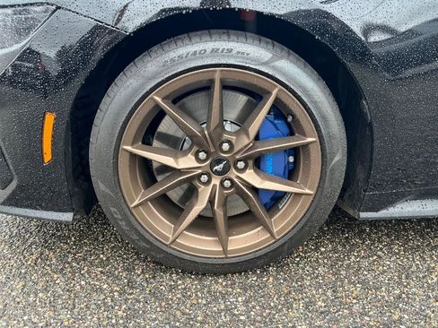 New 2025 Ford Mustang Dark Horse image 22