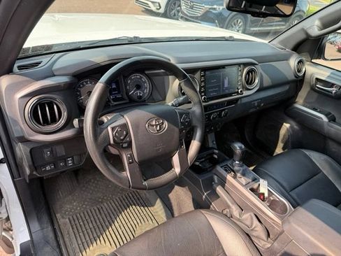 Used 2023 Toyota Tacoma TRD Off-Road AWD/4WD image 12