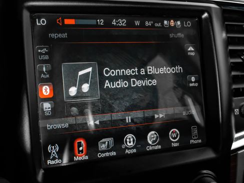 Used 2016 RAM 1500 Laramie w/ Convenience Group AWD/4WD image 42