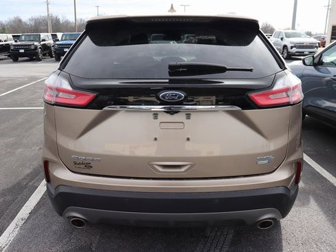 Used 2020 Ford Edge SEL w/ Convenience Package image 6