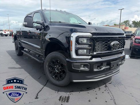New 2026 Ford F250 Lariat w/ Black Appearance Package AWD/4WD image 2