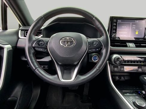 Used 2021 Toyota RAV4 SE w/ Weather & Moonroof Package AWD/4WD image 6