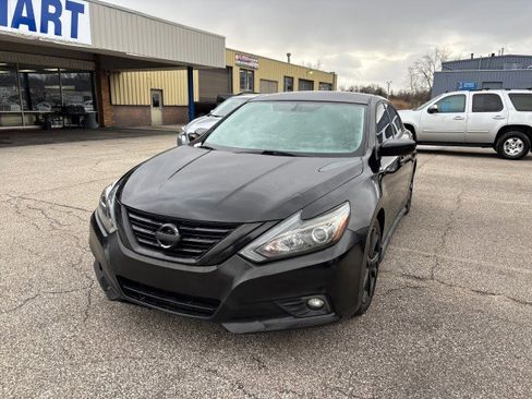 Used 2017 Nissan Altima 2.5 SR image 1