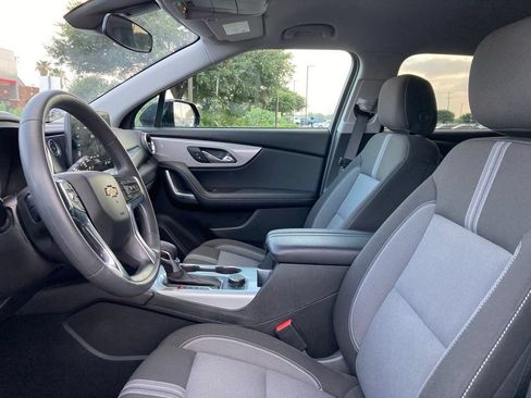 Used 2025 Chevrolet Blazer LT FWD image 9