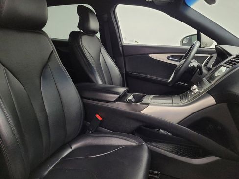 Used 2017 Lincoln MKX Premiere FWD image 21
